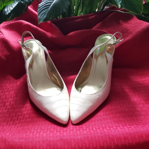 Slingback pumps - Picture 3 of 4